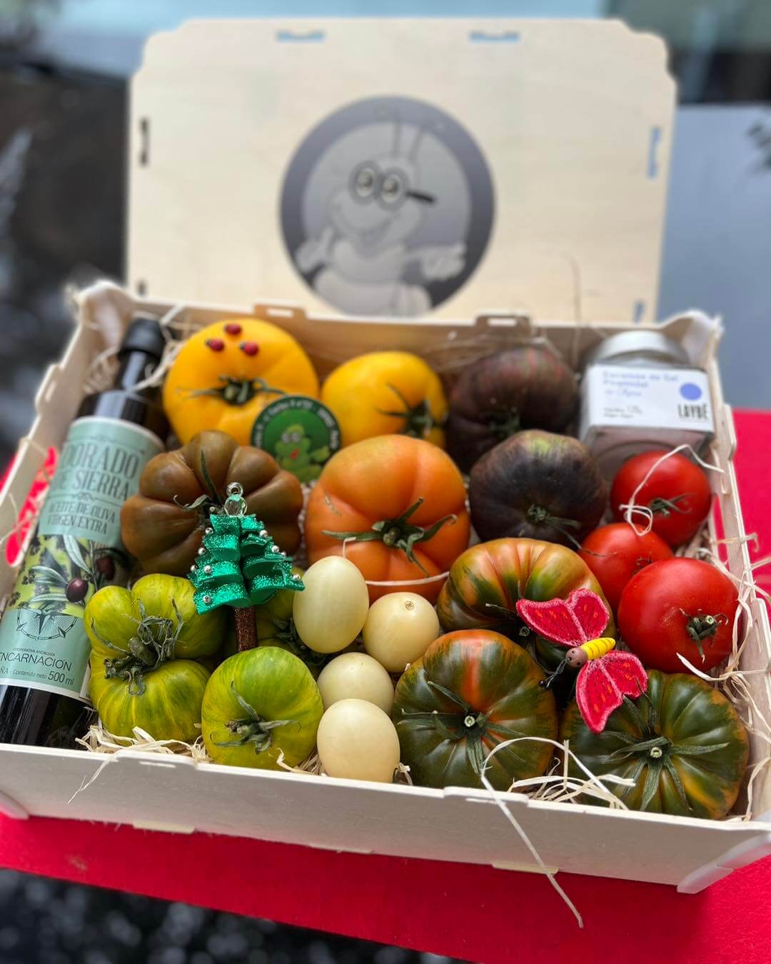 caja frutas logo